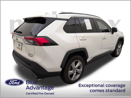 2020 Toyota RAV4 Hybrid SE