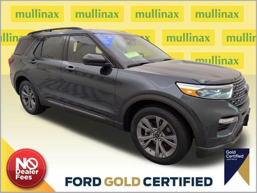 Blue Metallic 2022 Ford Explorer XLT