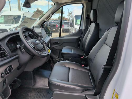 Oxford White 2026 Ford Transit-250 Base