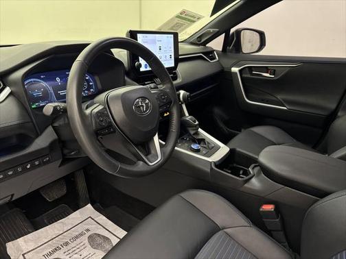 2024 Toyota RAV4 Hybrid SE