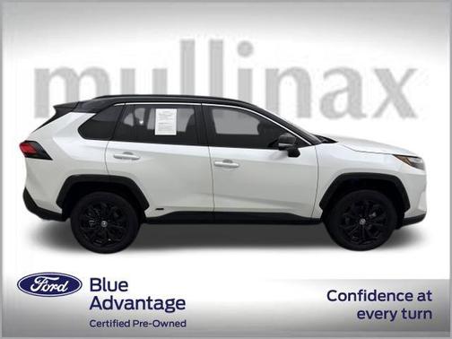 2024 Toyota RAV4 Hybrid SE