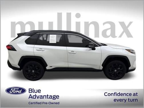 2024 Toyota RAV4 Hybrid SE