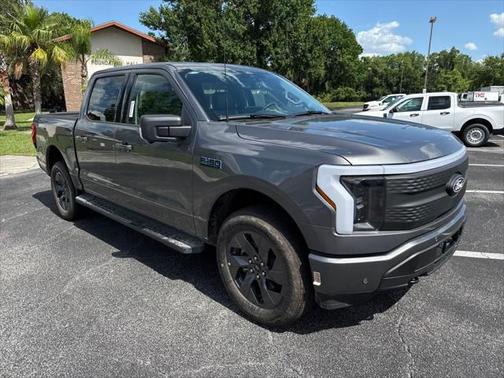 2025 Ford F-150 Lightning Flash