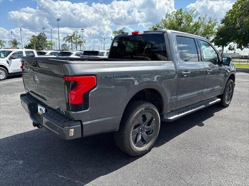 2025 Ford F-150 Lightning Flash