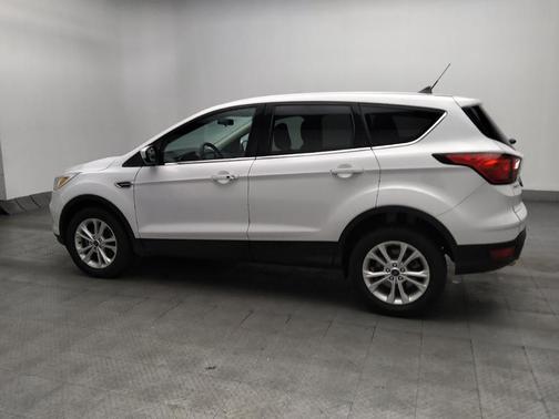 White 2019 Ford Escape SE