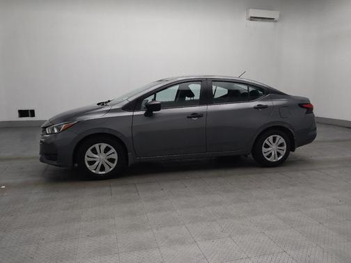Gun Metallic 2024 Nissan Versa 1.6 S