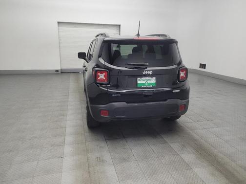 Black Clearcoat 2021 Jeep Renegade Latitude