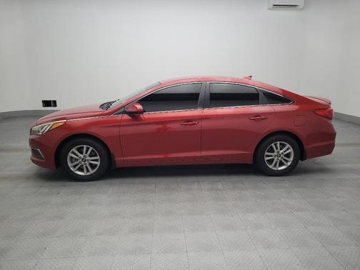 2017 Hyundai SONATA SE