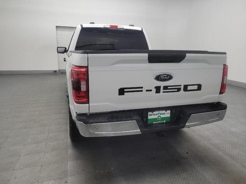 Oxford White 2022 Ford F-150 XLT