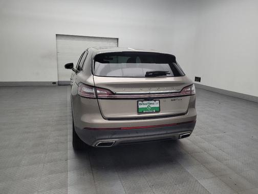 2019 Lincoln Nautilus Select