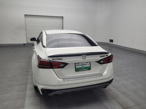 2022 Nissan Altima SR FWD