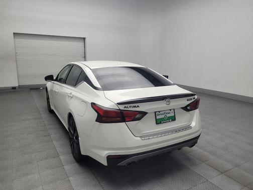 2022 Nissan Altima SR FWD