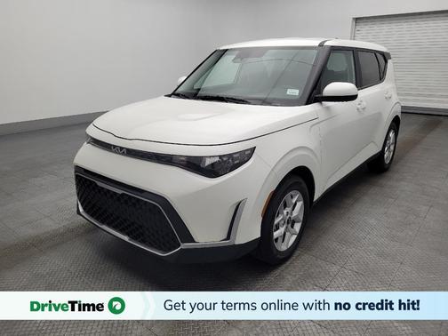 Snow White Pearl 2025 Kia Soul LX