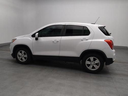 Summit White 2020 Chevrolet Trax LS