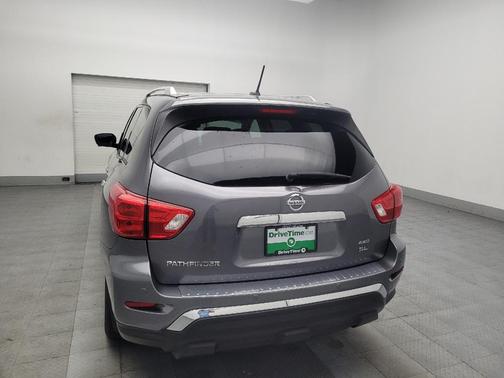 2017 Nissan Pathfinder SL