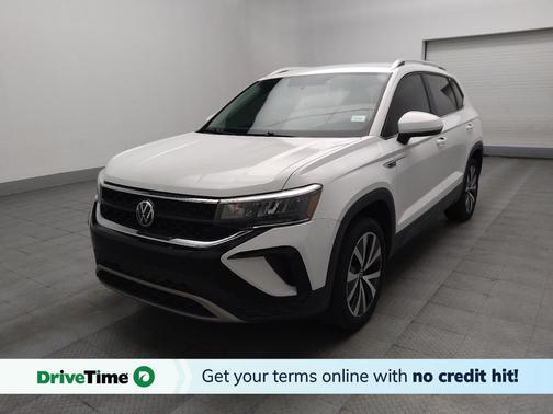 Pure White 2022 Volkswagen Taos 1.5T SE