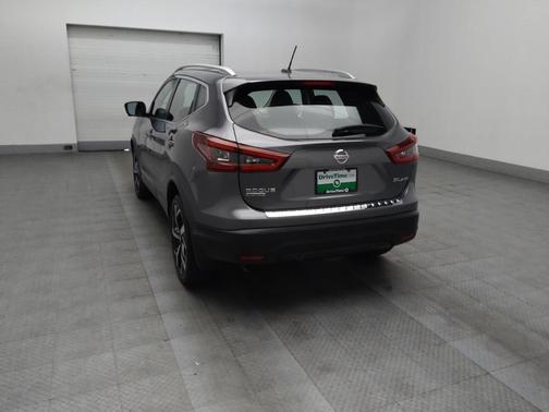 Gun Metallic 2020 Nissan Rogue Sport SL
