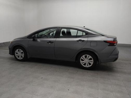 Gun Metallic 2024 Nissan Versa 1.6 S