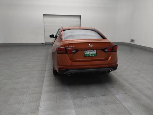 2020 Nissan Altima SR FWD