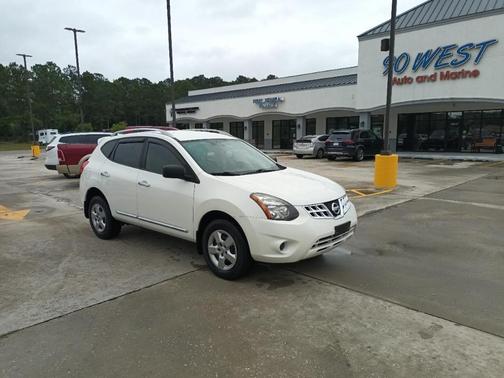 Pearl White 2015 Nissan Rogue Select S