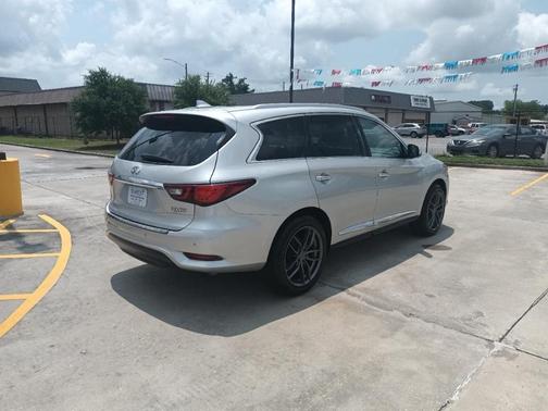 Silver 2018 INFINITI QX60 Base