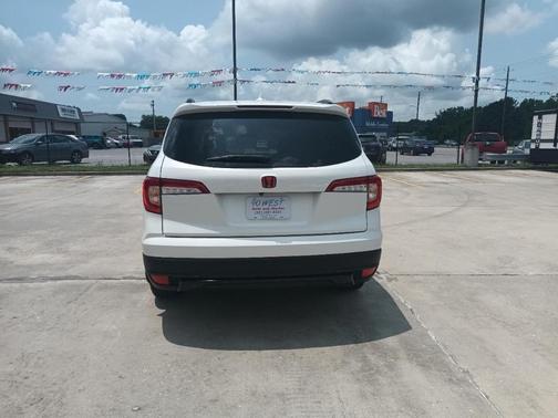 White 2021 Honda Pilot Special Edition