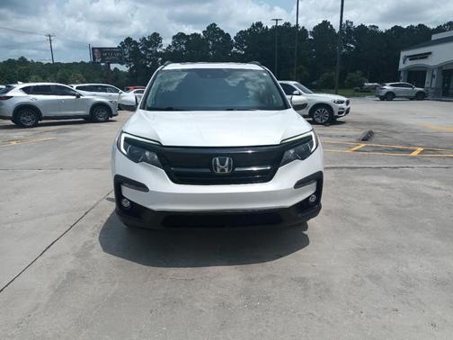 White 2021 Honda Pilot Special Edition