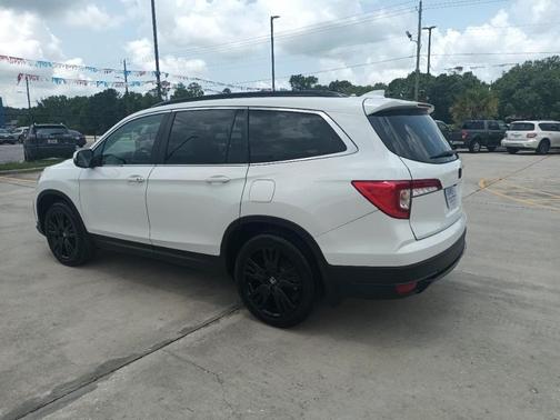 White 2021 Honda Pilot Special Edition