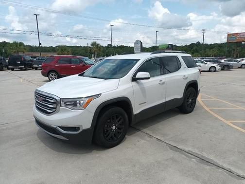 White 2018 GMC Acadia SLT-1