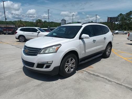 White 2016 Chevrolet Traverse 1LT