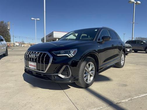 2025 Audi Q3 Premium 45 TFSI S line quattro Tiptronic