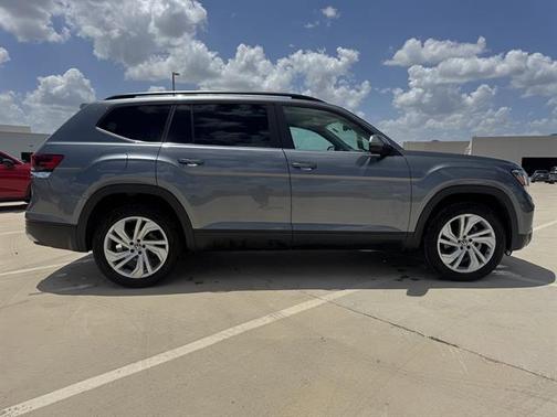 2023 Volkswagen Atlas 2.0T SE w/Technology