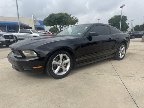 2010 Ford Mustang Base
