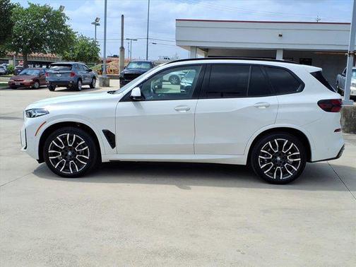 Alpine White 2024 BMW X5 xDrive40i