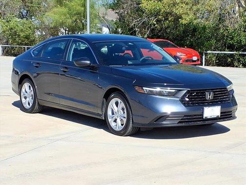 2025 Honda Accord LX 1.5T