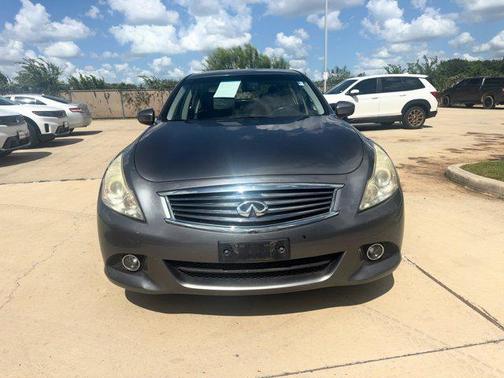 2010 INFINITI G37x Base