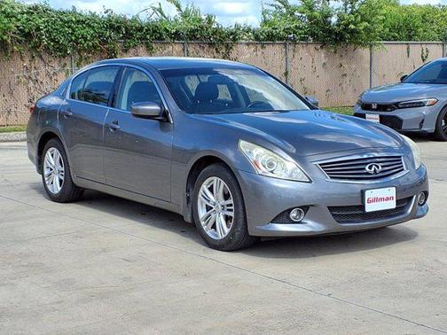 2010 INFINITI G37x Base