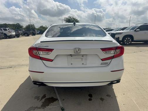 Platinum White Pearl 2022 Honda Accord Sport SE 1.5T