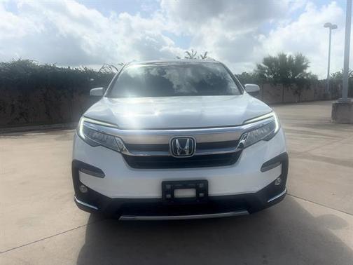 2022 Honda Pilot Touring 8-Passenger