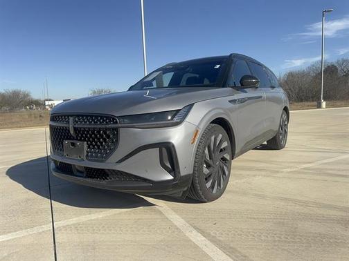 2024 Lincoln Nautilus Reserve