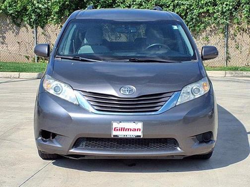 2015 Toyota Sienna LE