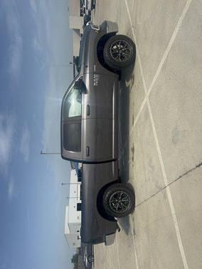 2019 RAM 1500 SLT