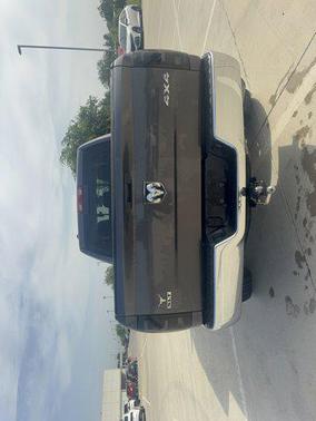 2019 RAM 1500 SLT