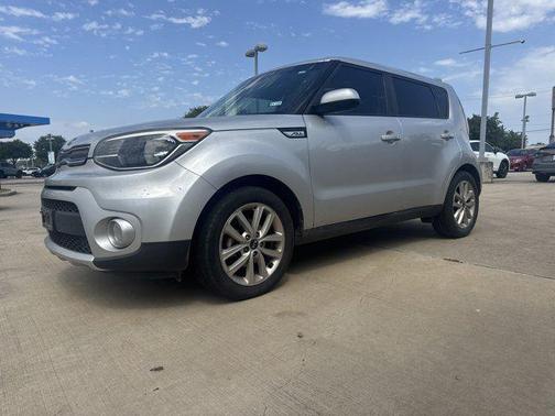 2017 Kia Soul +