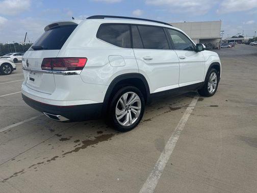 2023 Volkswagen Atlas 2.0T SE w/Technology