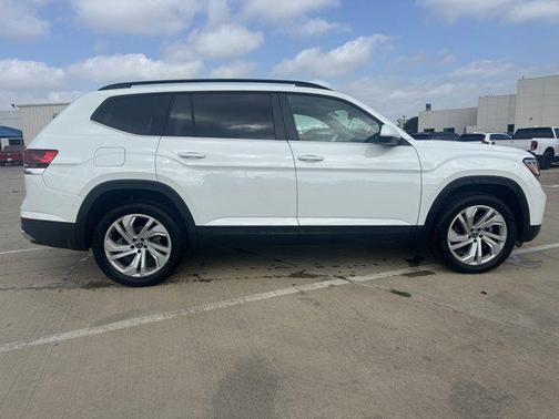2023 Volkswagen Atlas 2.0T SE w/Technology