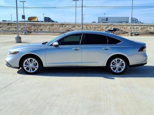 2025 Honda Accord LX 1.5T