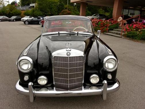 1960 Mercedes-Benz 220 SE Coupe