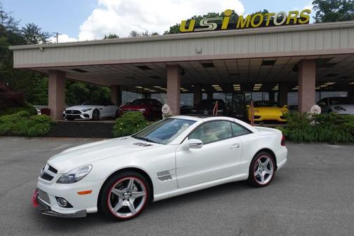 Diamond White Metallic 2011 Mercedes-Benz SL-Class SL 550