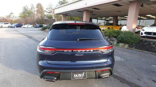 2022 Porsche Macan Base
